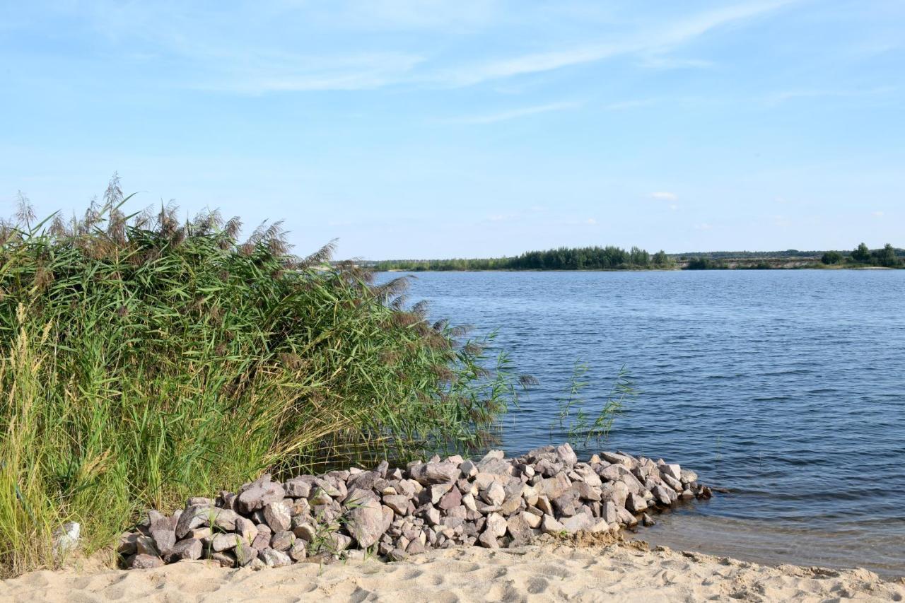 Seehaus Muehlfeld * Lobnitz (Saxony)